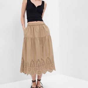 Gap tiered eyelet skirt size XL